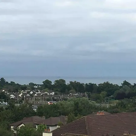 Seaview Luxury Penthouse Sleeps 6 * Dublin