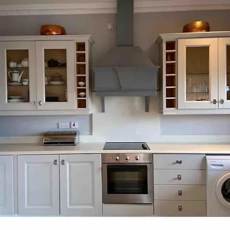 Seaview Luxury Penthouse Sleeps 6 Dublin
