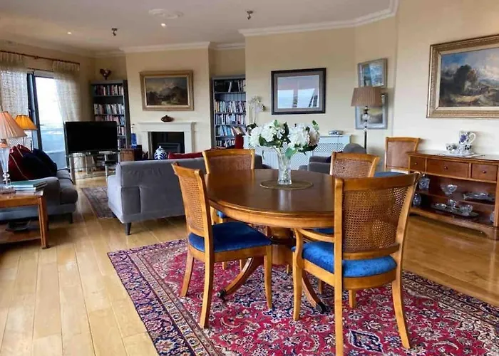 Apartment Seaview Luxury Penthouse Sleeps 6