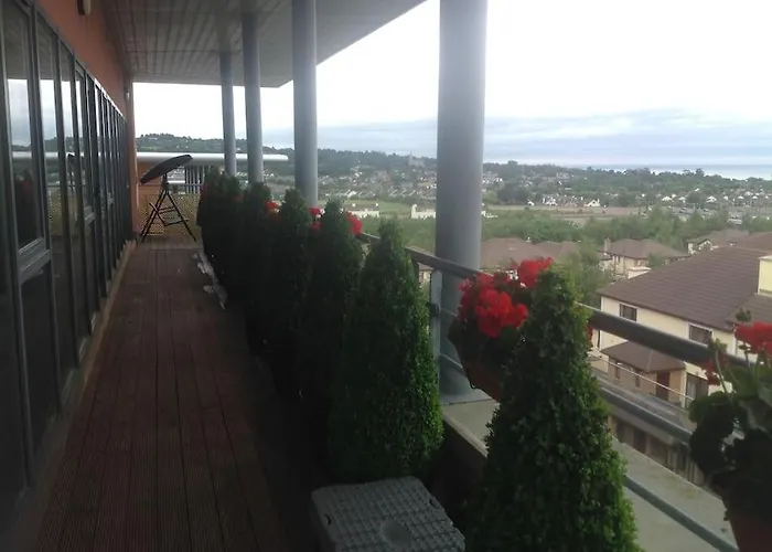 Seaview Luxury Penthouse Sleeps 6 *