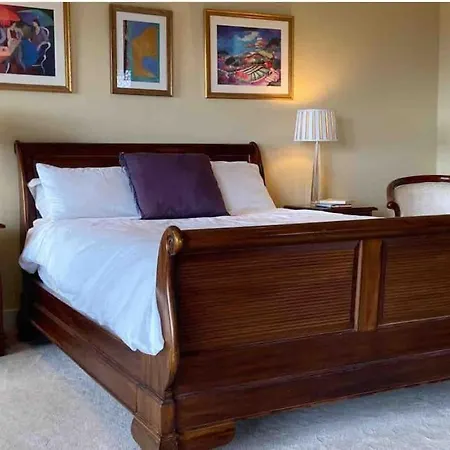 Seaview Luxury Penthouse Sleeps 6 Apartment Dublin