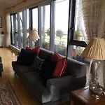 Seaview Luxury Penthouse Sleeps 6