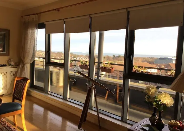 דירה Seaview Luxury Penthouse Sleeps 6 *